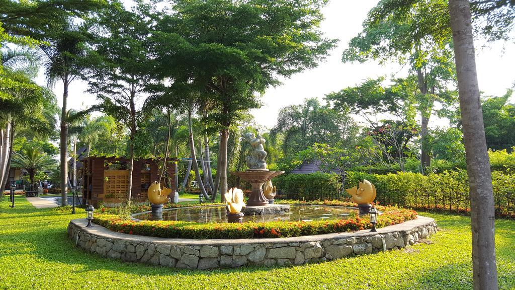 Prachuap Garden View Resort Прачуап Кири Кан Екстериор снимка