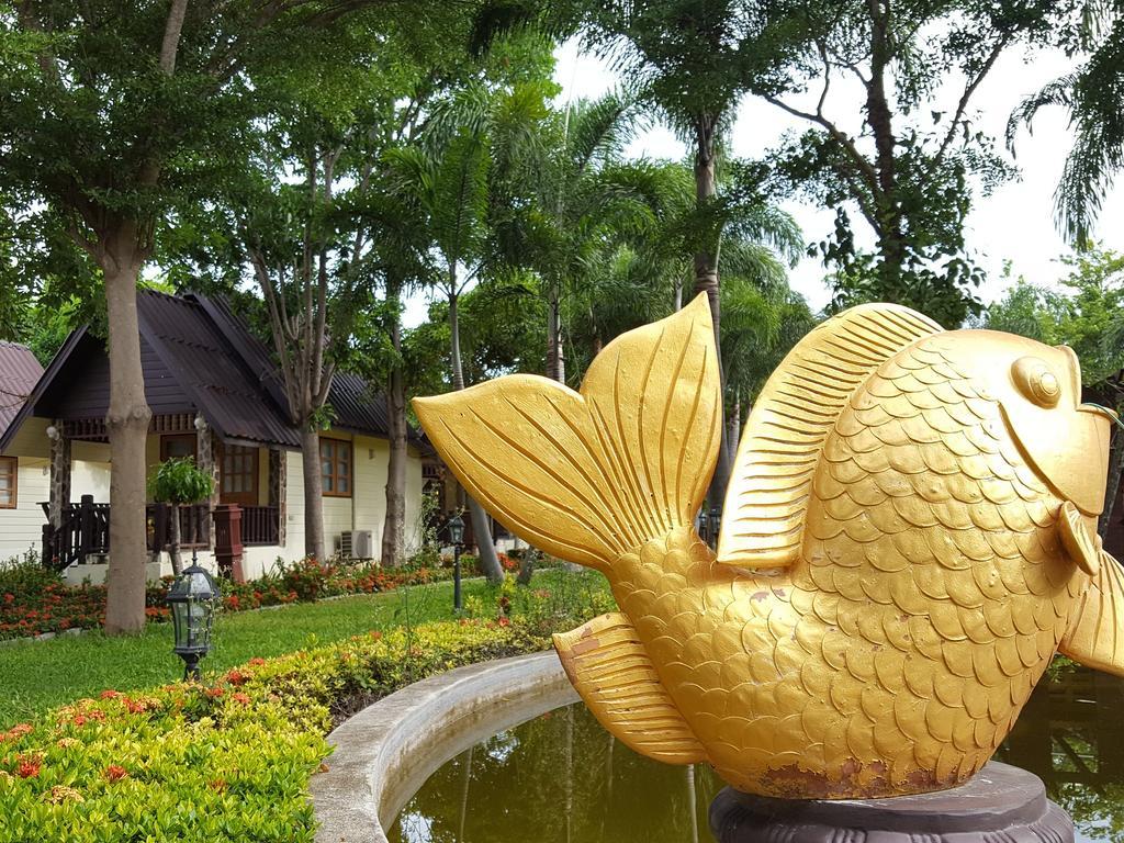 Prachuap Garden View Resort Прачуап Кири Кан Екстериор снимка