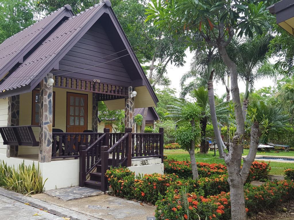 Prachuap Garden View Resort Прачуап Кири Кан Екстериор снимка