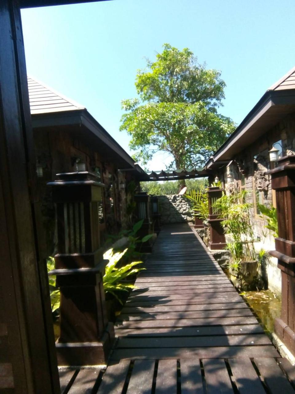 Prachuap Garden View Resort Прачуап Кири Кан Екстериор снимка